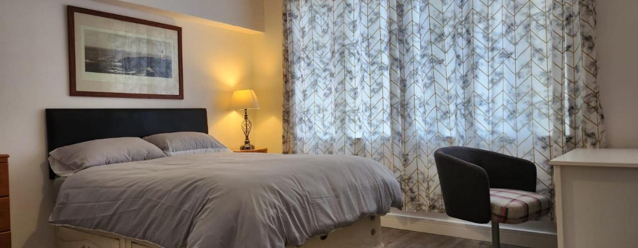 White House Ensuite Double Bedroom
