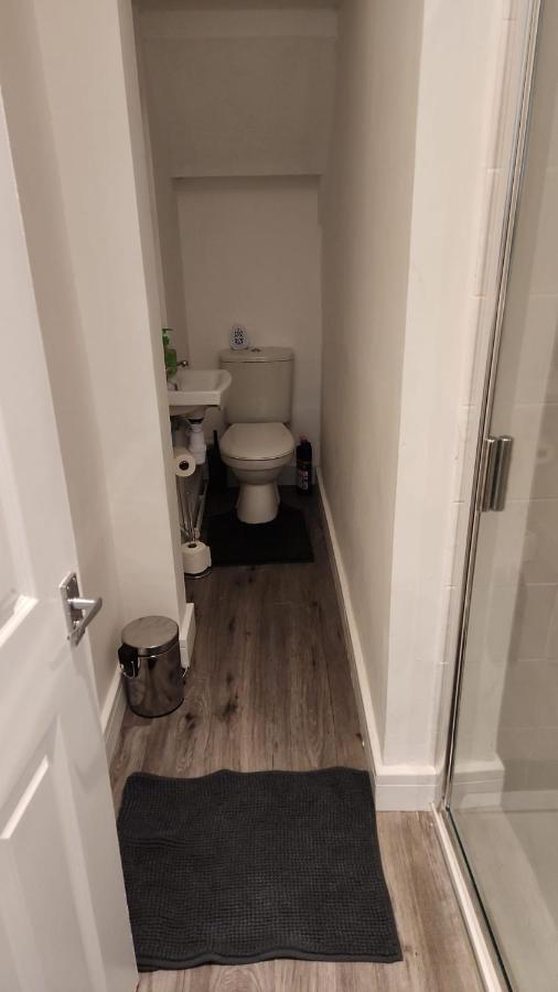 White House Ensuite Double Bedroom *