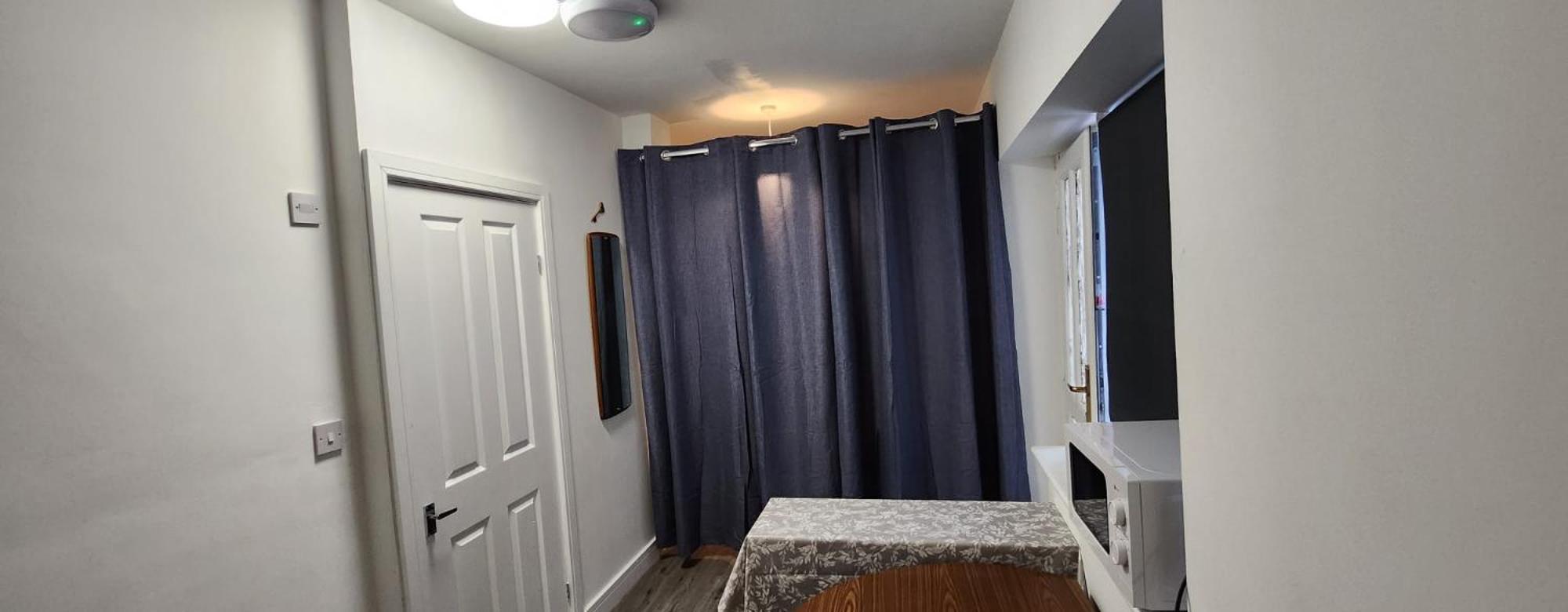 White House Ensuite Double Bedroom Homestay Warrington (Cheshire)