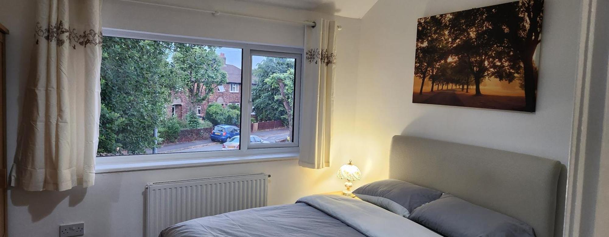Homestay White House Ensuite Double Bedroom *