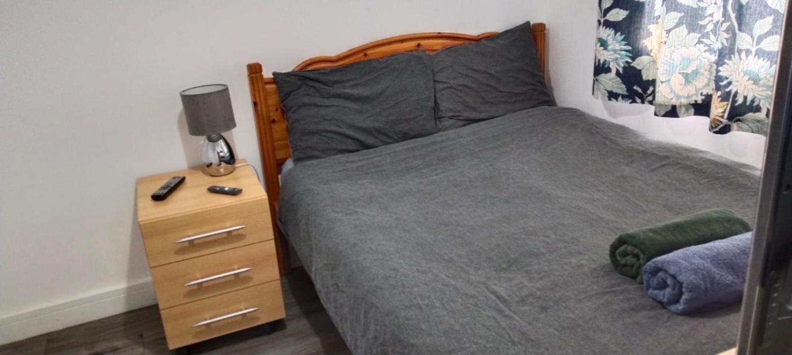 White House Ensuite Double Bedroom